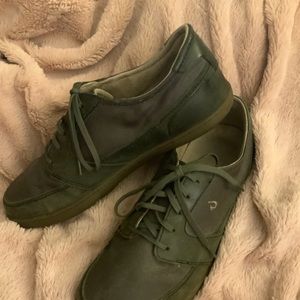 Mens Olukai shoes